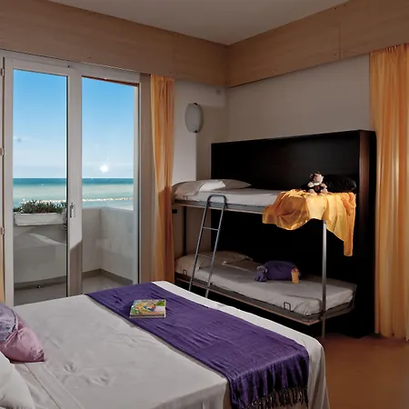 Universal Hotel