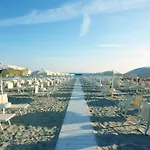 Universal Senigallia