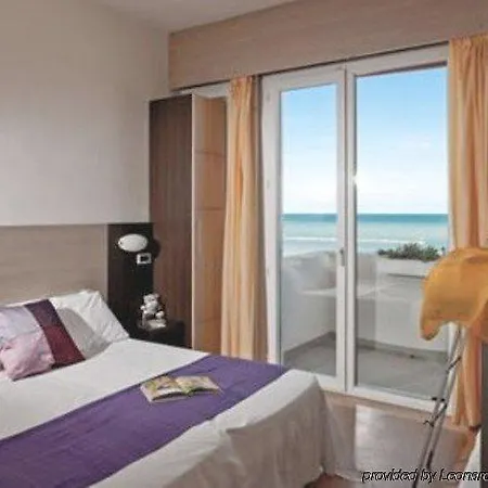 Universal 3* Senigallia