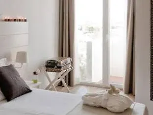 Universal Hotel 3*