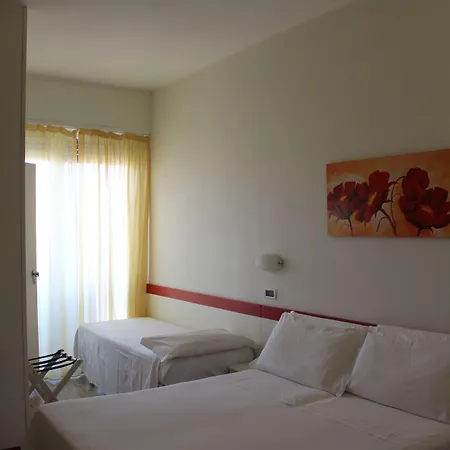 Ξενοδοχείο Universal 3*