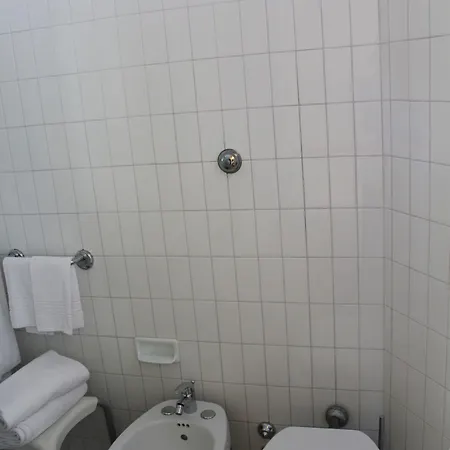 Universal Ξενοδοχείο 3*