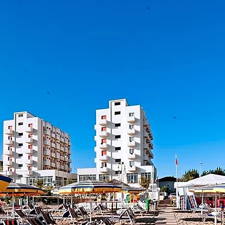Universal Hotel 3*