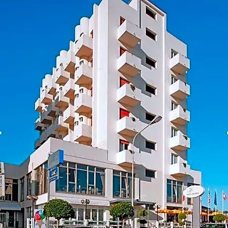 Hotel Universal 3*
