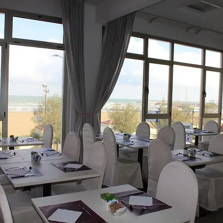 Universal Σενιγκάλια